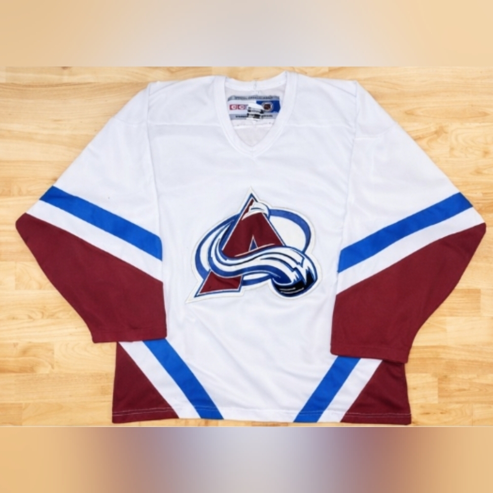 CCM Colorado Avalanche NHL Official Licensed Jersey, Size Medium
